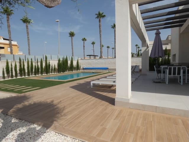 3 soveværelse Villa til salg i Ciudad Quesada, Rojales med swimmingpool garage - € 620.000 (Ref: 9961538)