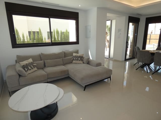 3 soveværelse Villa til salg i Ciudad Quesada, Rojales med swimmingpool garage - € 620.000 (Ref: 9961538)