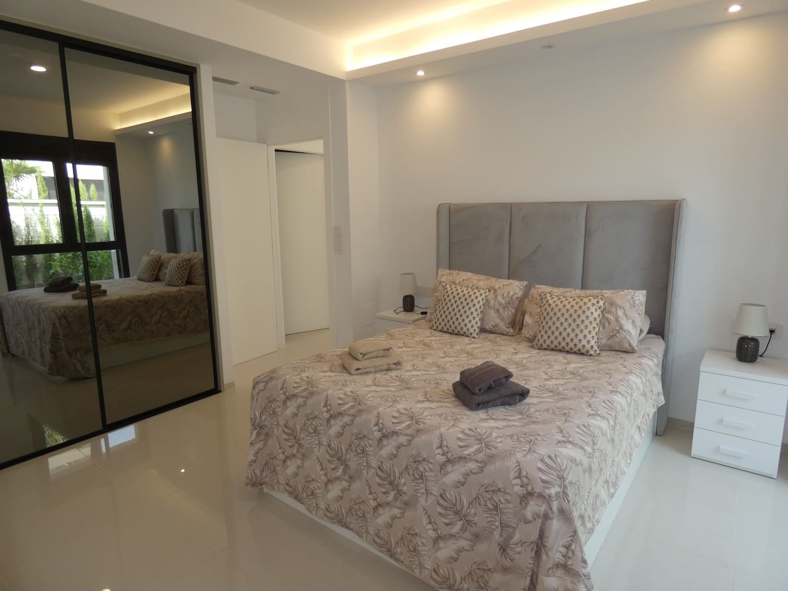 3 soveværelse Villa til salg i Ciudad Quesada med swimmingpool garage - € 620.000 (Ref: 9961538)