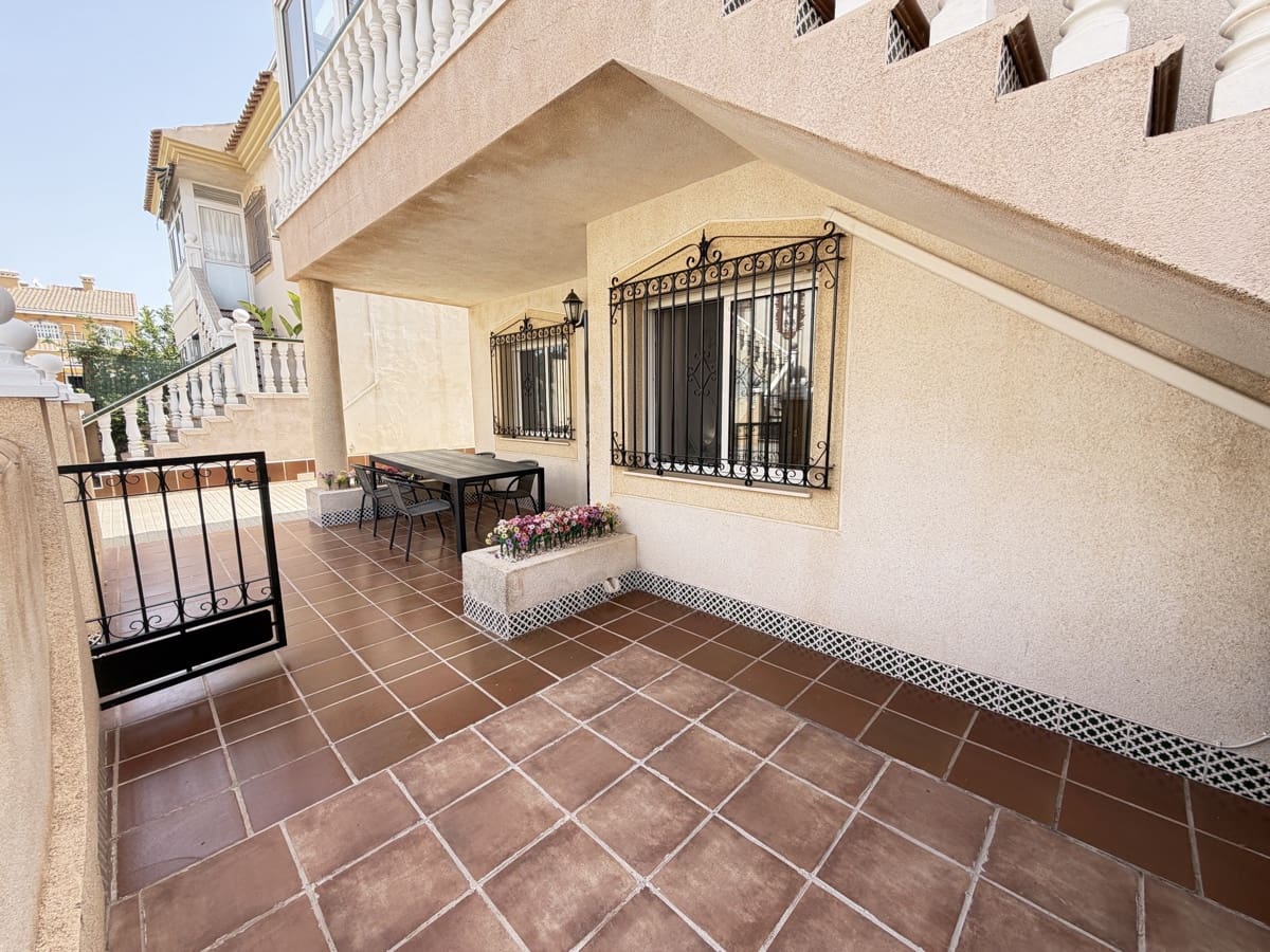 2 soverom Leilighet til salgs i La Zenia med svømmebasseng - € 199 999 (Ref: 9966139)
