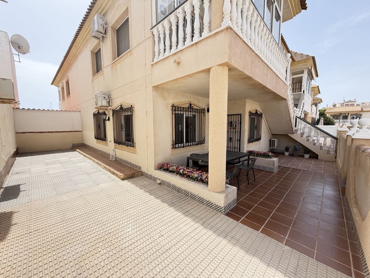 2 soverom Leilighet til salgs i La Zenia med svømmebasseng - € 199 999 (Ref: 9966139)