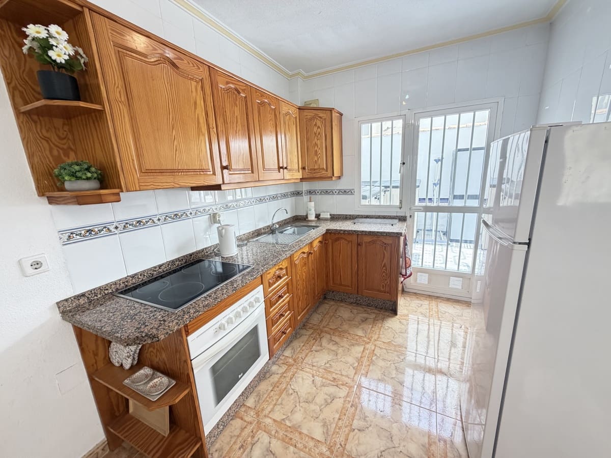 2 soverom Leilighet til salgs i La Zenia med svømmebasseng - € 199 999 (Ref: 9966139)