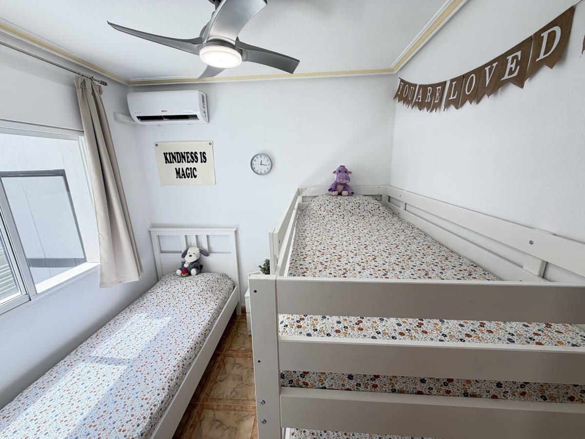 2 soverom Leilighet til salgs i La Zenia med svømmebasseng - € 199 999 (Ref: 9966139)