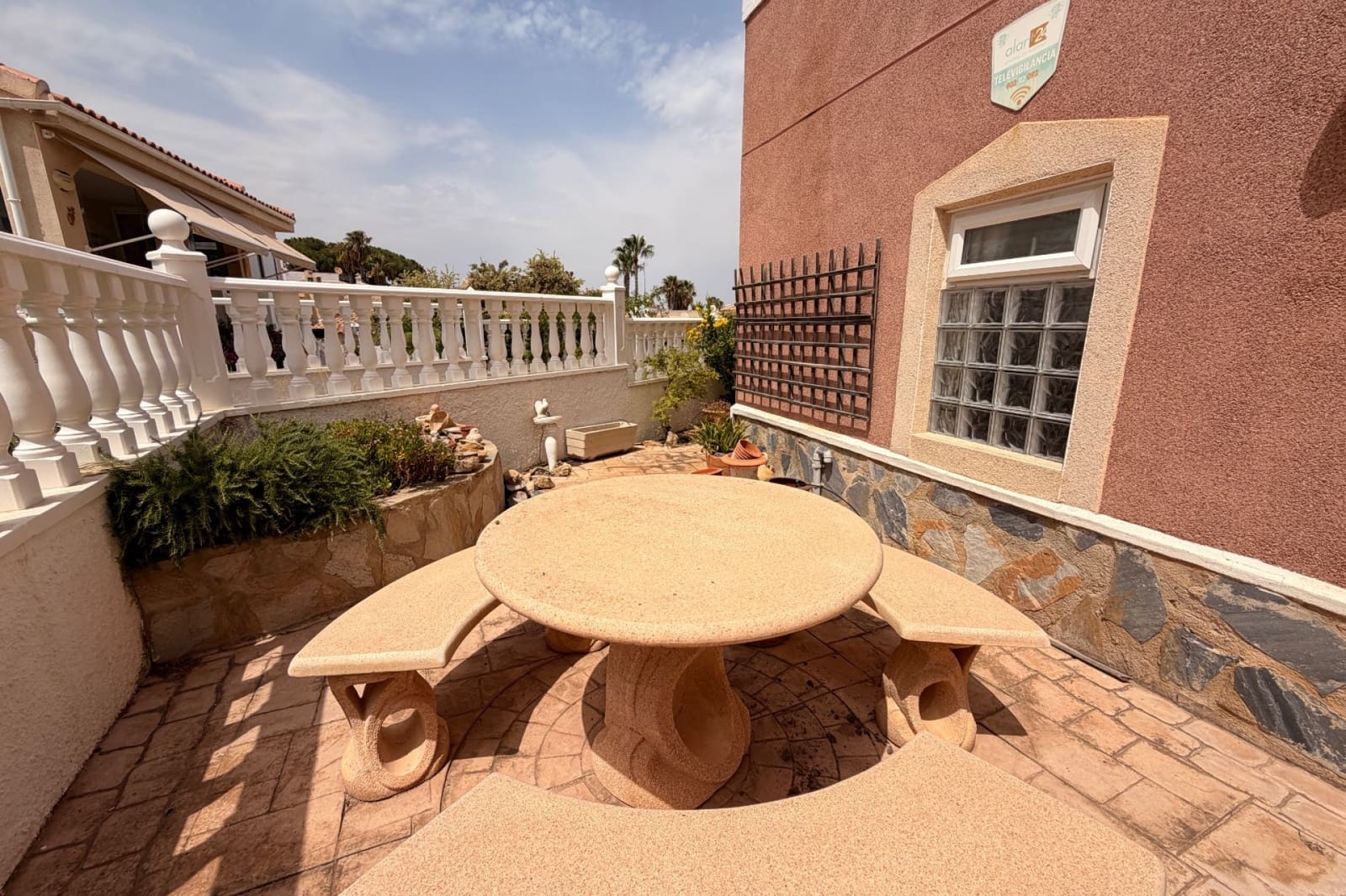 3 soveværelse Villa til salg i Ciudad Quesada med swimmingpool - € 275.000 (Ref: 9976786)