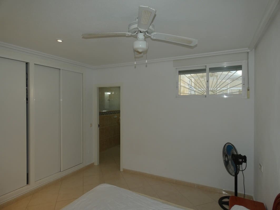 4 slaapkamer Villa te koop in Ciudad Quesada met zwembad garage - € 649.000 (Ref: 9983258)