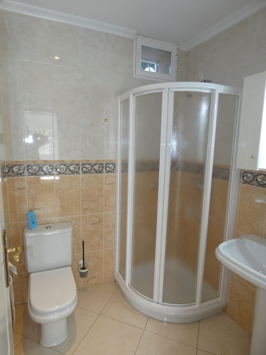 4 slaapkamer Villa te koop in Ciudad Quesada met zwembad garage - € 649.000 (Ref: 9983258)