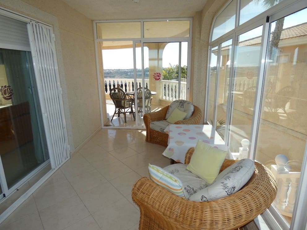 4 slaapkamer Villa te koop in Ciudad Quesada met zwembad garage - € 649.000 (Ref: 9983258)