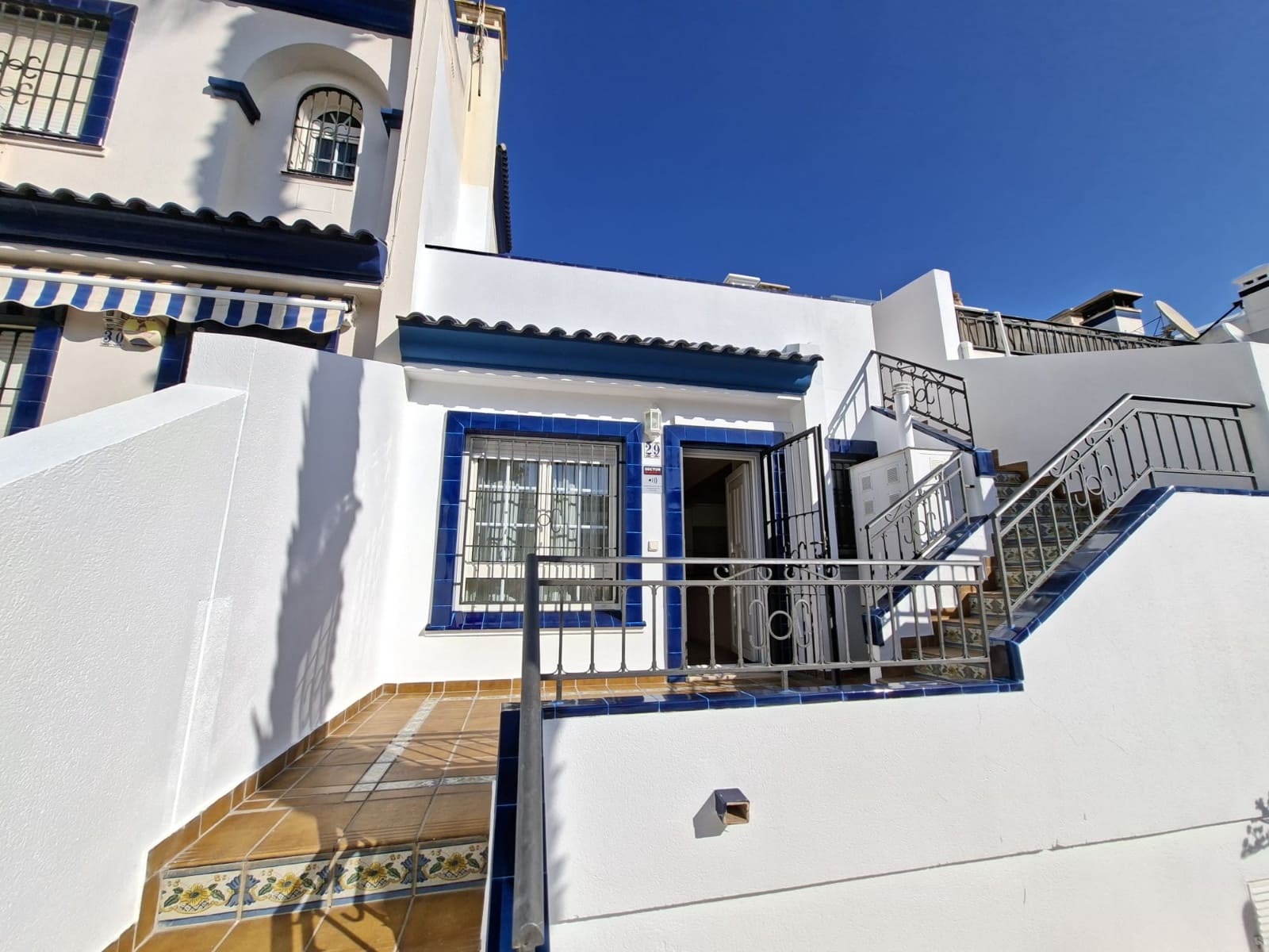 2 soveværelse Byhus til salg i Villamartin med swimmingpool - € 215.000 (Ref: 9992040)