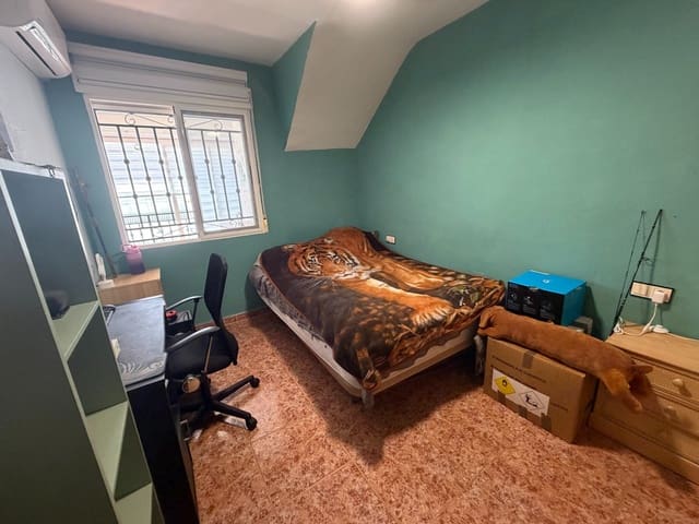 Apartamento de 2 habitaciones en Entre Naranjos, Orihuela en venta con piscina - 135.000 € (Ref: 9992046)