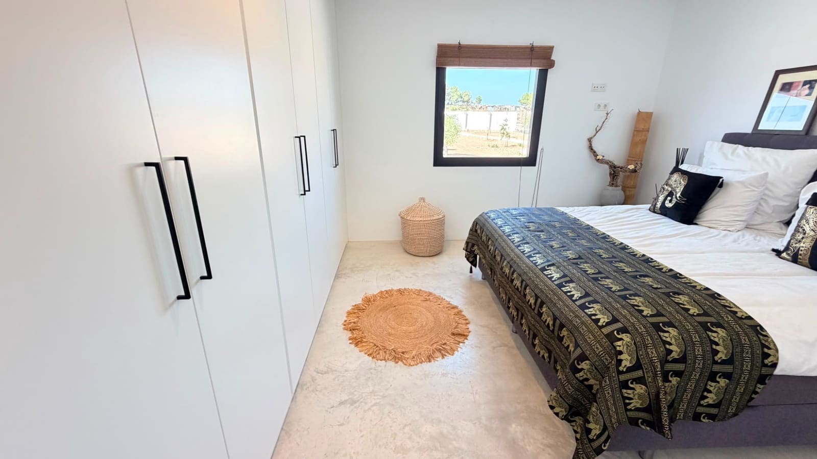 5 soveværelse Villa til salg i Pinoso med swimmingpool - € 679.000 (Ref: 9996721)