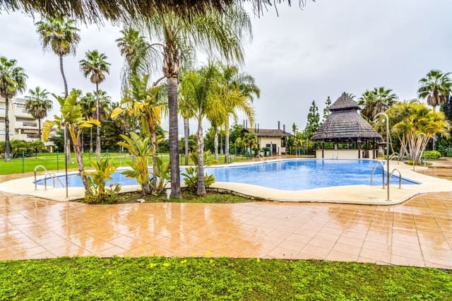 3 makuuhuone Huoneisto myytävänä paikassa El Paraiso, Estepona mukana uima-altaan - 395 000 € (Ref: 8946988)