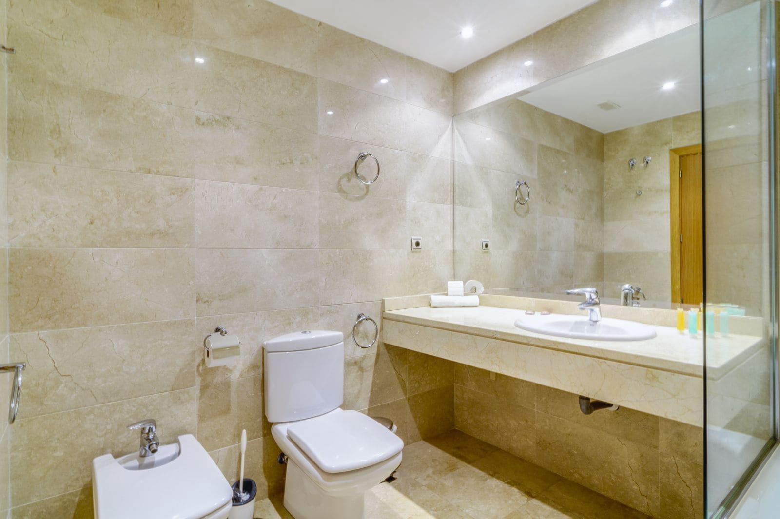 3 sypialnia Apartament na sprzedaż w El Paraiso z basenem - 395 000 € (Ref: 8946988)