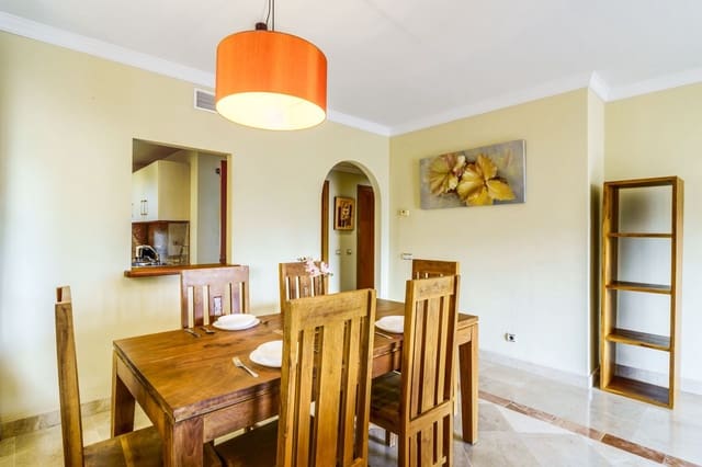 3 makuuhuone Huoneisto myytävänä paikassa El Paraiso, Estepona mukana uima-altaan - 395 000 € (Ref: 8946988)