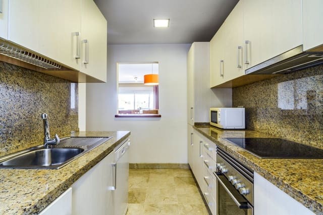 3 makuuhuone Huoneisto myytävänä paikassa El Paraiso, Estepona mukana uima-altaan - 395 000 € (Ref: 8946988)