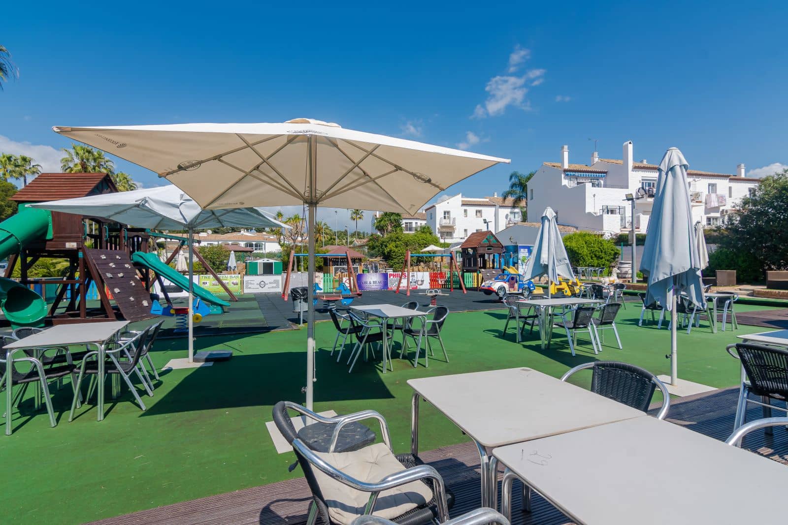 Restauracja lub bar na sprzedaż w El Paraiso - 1 000 000 € (Ref: 8954755)