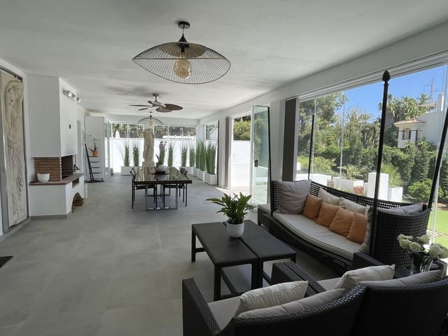 10 soverom Villa til salgs i Atalaya-Isdabe, Estepona med garasje - € 4 200 000 (Ref: 8971764)