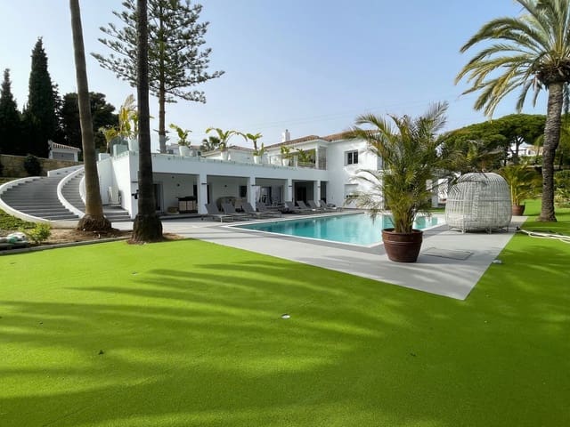 10 soverom Villa til salgs i Atalaya-Isdabe, Estepona med garasje - € 4 200 000 (Ref: 8971764)