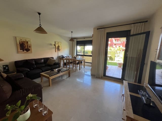 2 bedroom Apartment for sale in Cancelada, Estepona with pool - € 335,000 (Ref: 8987976)