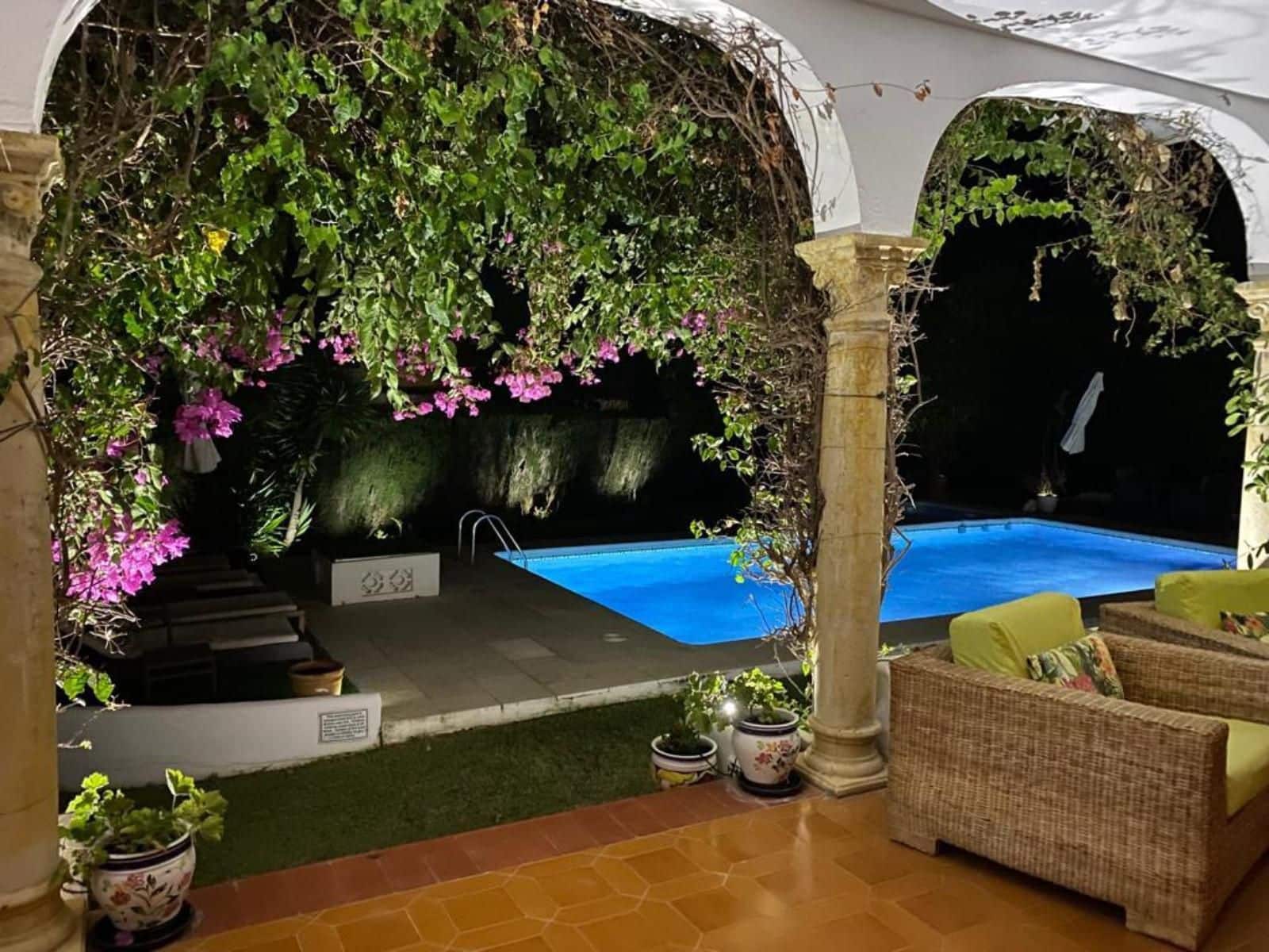 4 makuuhuone Huvila myytävänä paikassa El Paraiso - 1 600 000 € (Ref: 8987978)