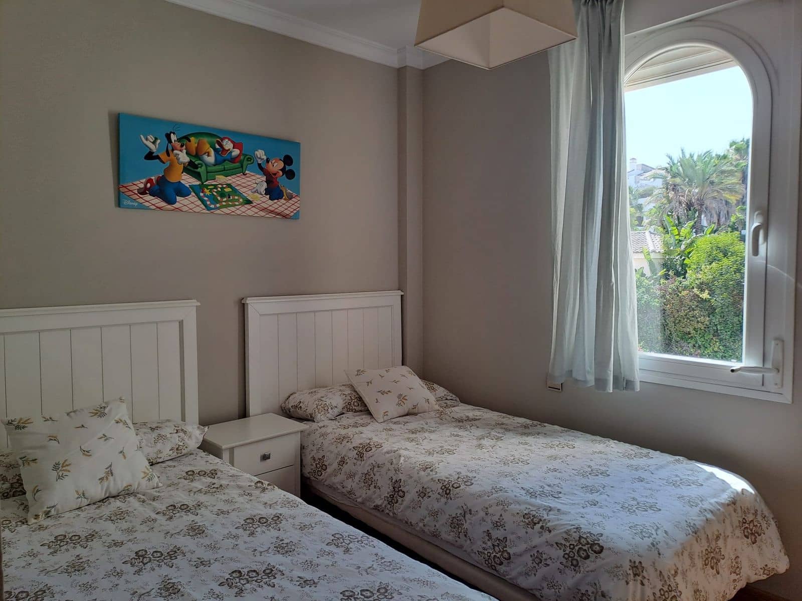 2 bedroom Apartment for sale in Estepona - € 390,000 (Ref: 9115674)