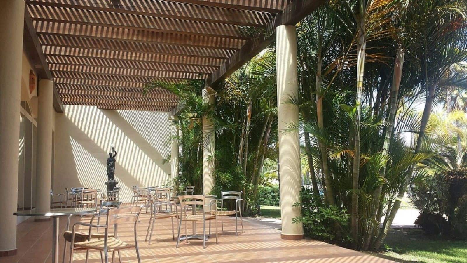 2 bedroom Apartment for sale in Estepona - € 390,000 (Ref: 9115674)