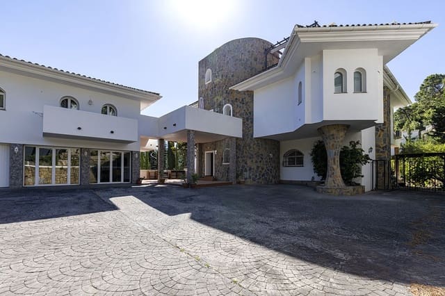 6 bedroom Villa for sale in Benahavís with pool garage - € 1,750,000 (Ref: 9176063)