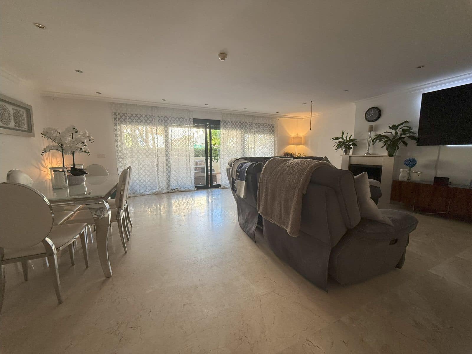 4 soveværelse Byhus til salg i Atalaya-Isdabe med garage - € 660.000 (Ref: 9226109)