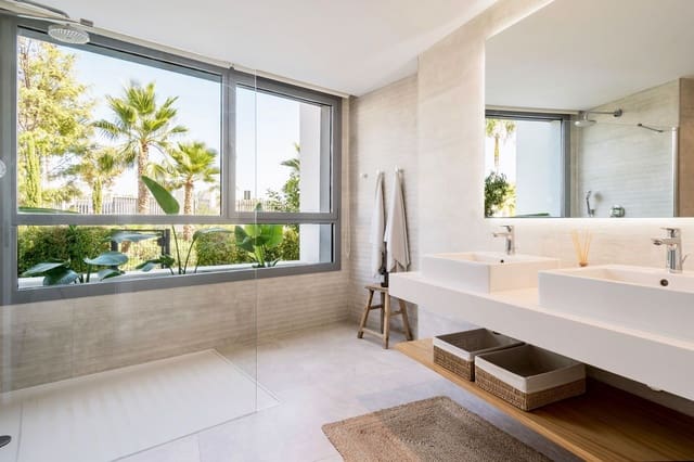 4 Zimmer Apartment zu verkaufen in Marbella mit Garage - 1.550.000 € (Ref: 9402759)