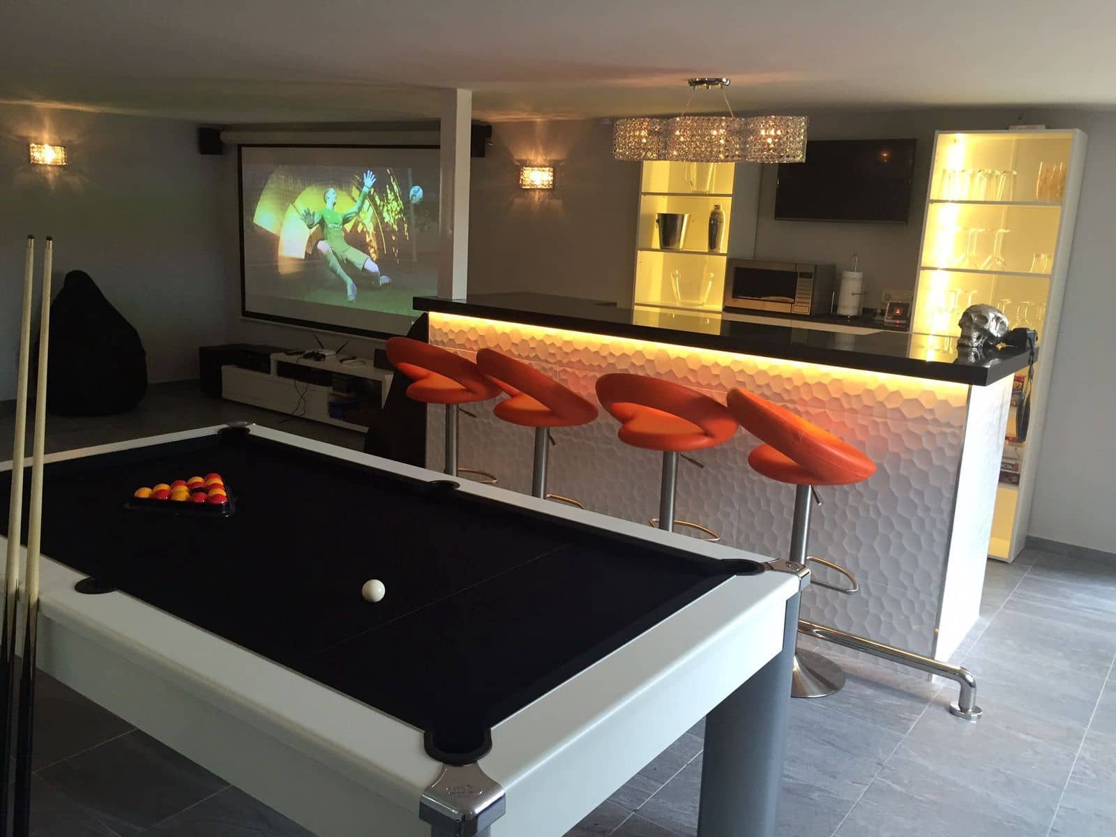 5 soverom Villa til leie i San Pedro de Alcantara med garasje - € 8 000 (Ref: 9402761)