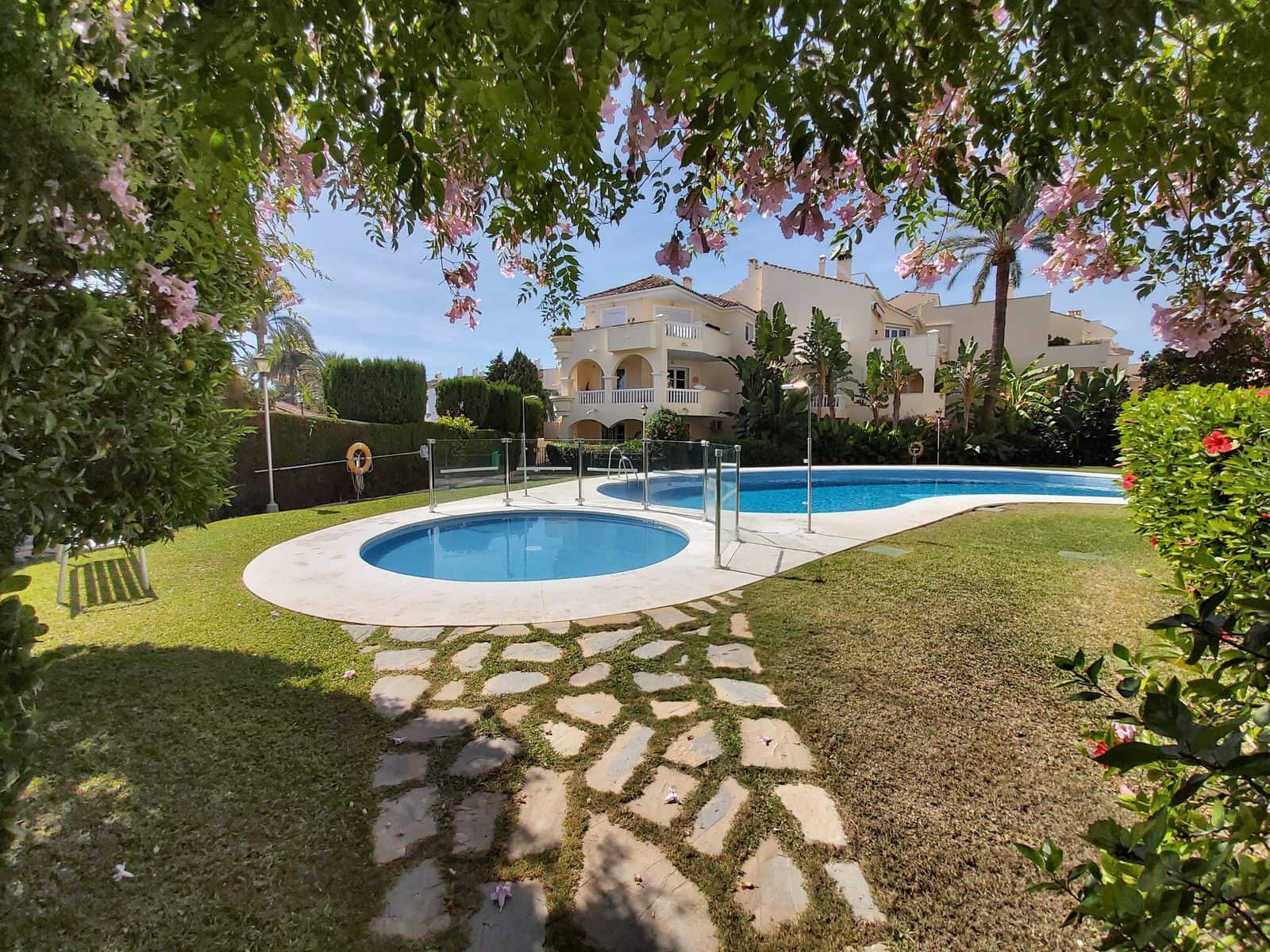 2 quarto Apartamento para venda em El Paraiso - 299 950 € (Ref: 9402775)