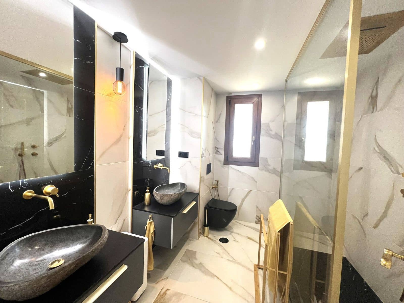 3 makuuhuone Huoneisto myytävänä paikassa El Paraiso - 695 000 € (Ref: 9402776)