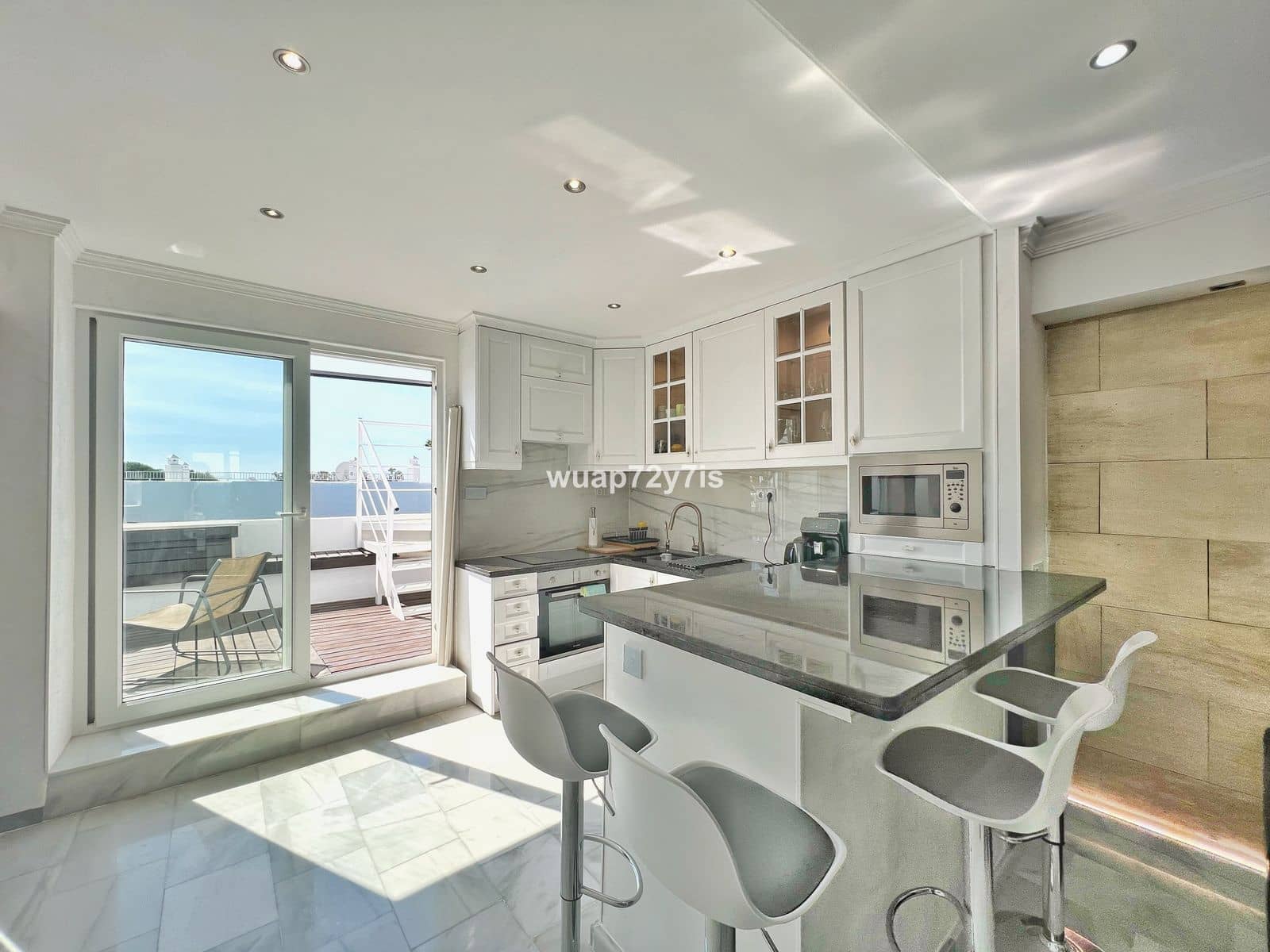 2 soverom Penthouse til salgs i El Paraiso - € 390 000 (Ref: 9419005)