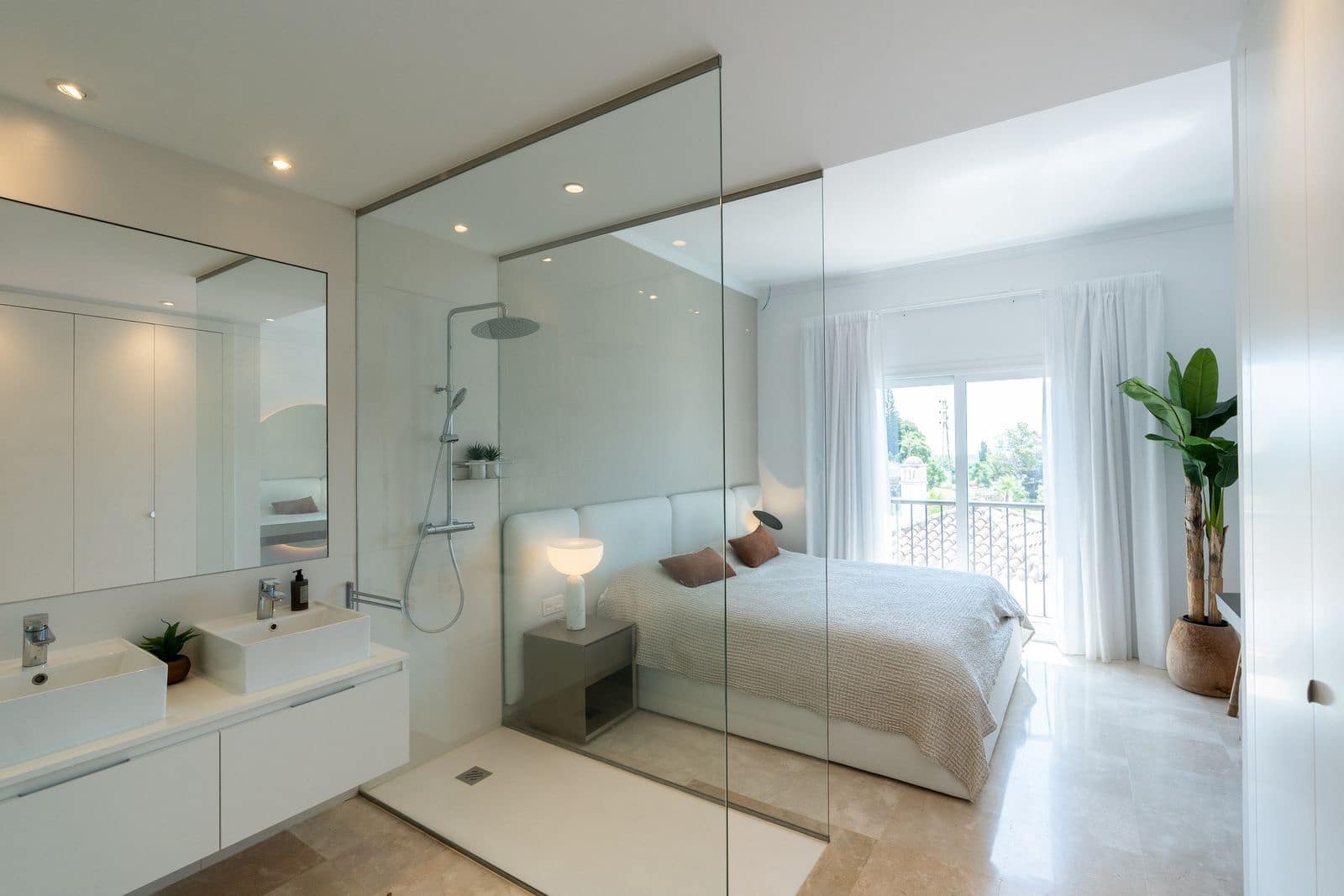 2 bedroom Penthouse for sale in El Paraiso with pool garage - € 650,000 (Ref: 9419006)