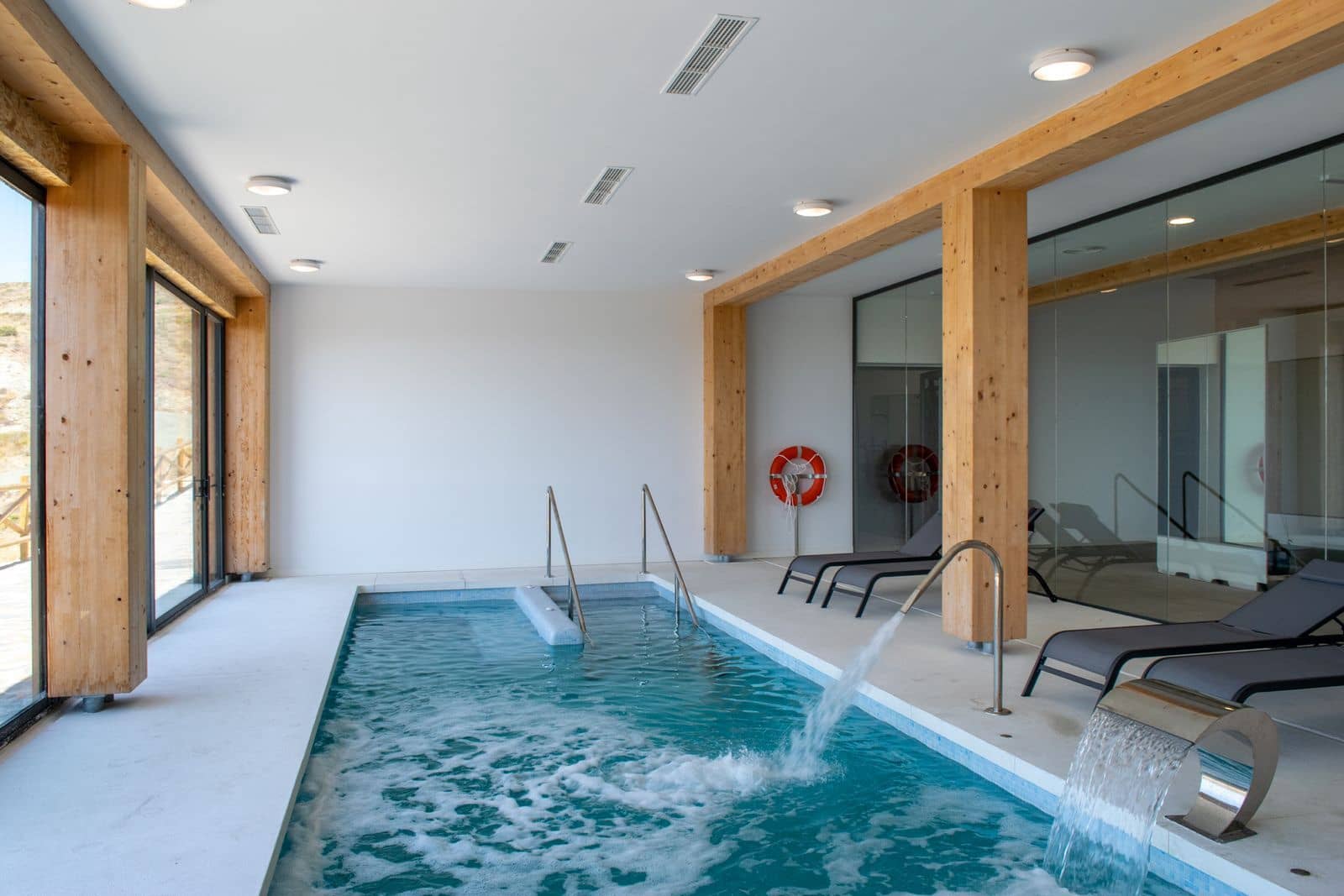 2 bedroom Penthouse for sale in El Paraiso with pool garage - € 650,000 (Ref: 9419006)