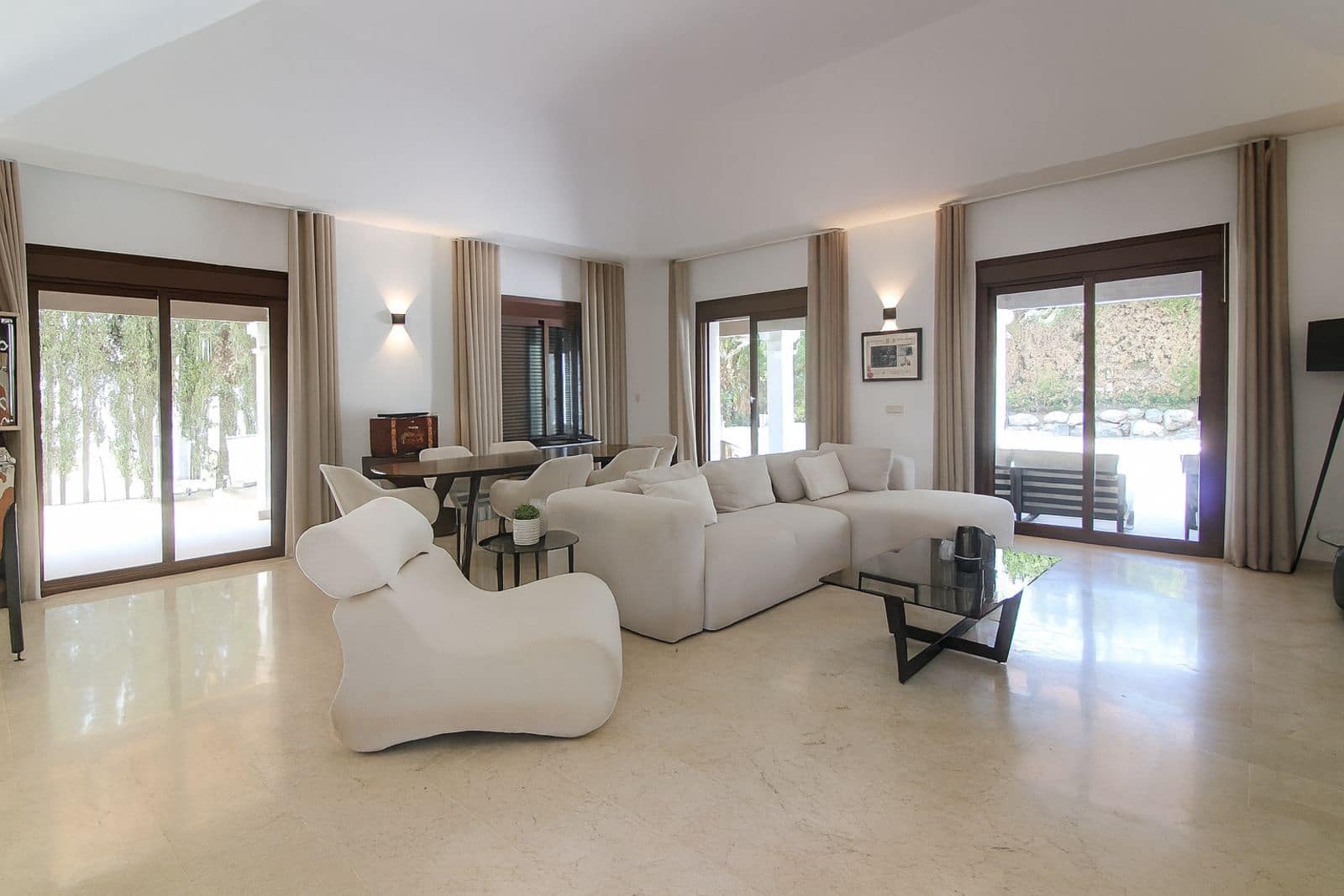 3 sypialnia Willa na sprzedaż w El Paraiso z garażem - 1 400 000 € (Ref: 9419007)