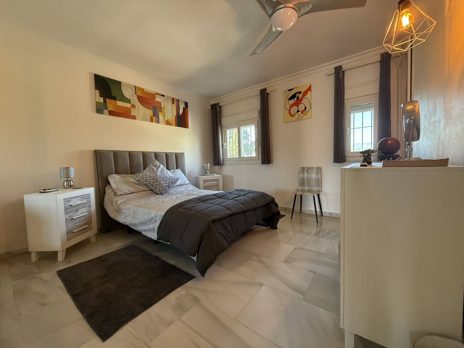 Pareado de 3 habitaciones en El Paraiso en venta con piscina garaje - 495.000 € (Ref: 9456686)