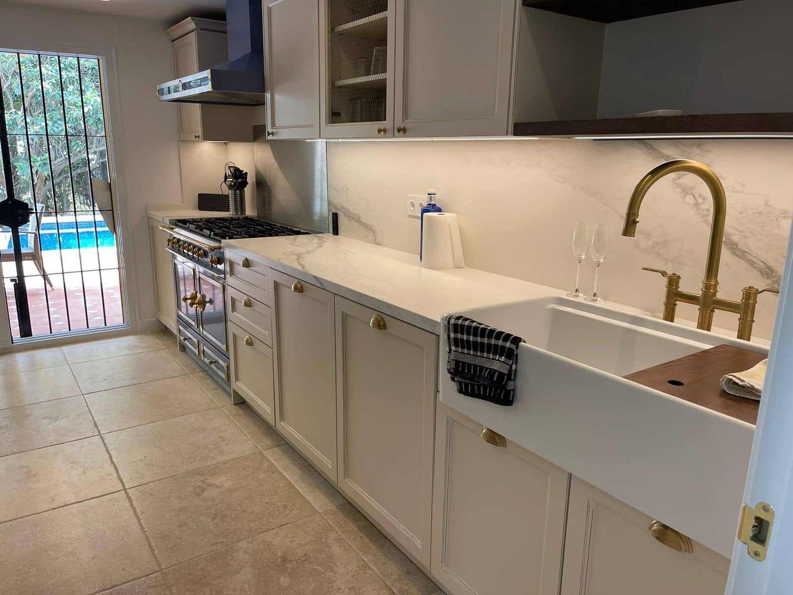 Chalet de 5 habitaciones en San Pedro de Alcantara en alquiler con garaje - 8.000 € (Ref: 9456688)