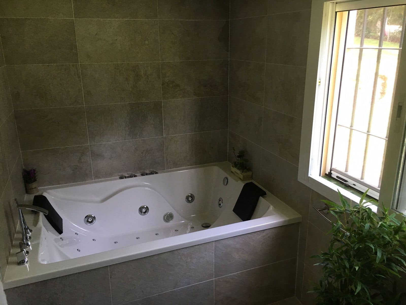 Chalet de 5 habitaciones en San Pedro de Alcantara en alquiler con garaje - 8.000 € (Ref: 9456688)