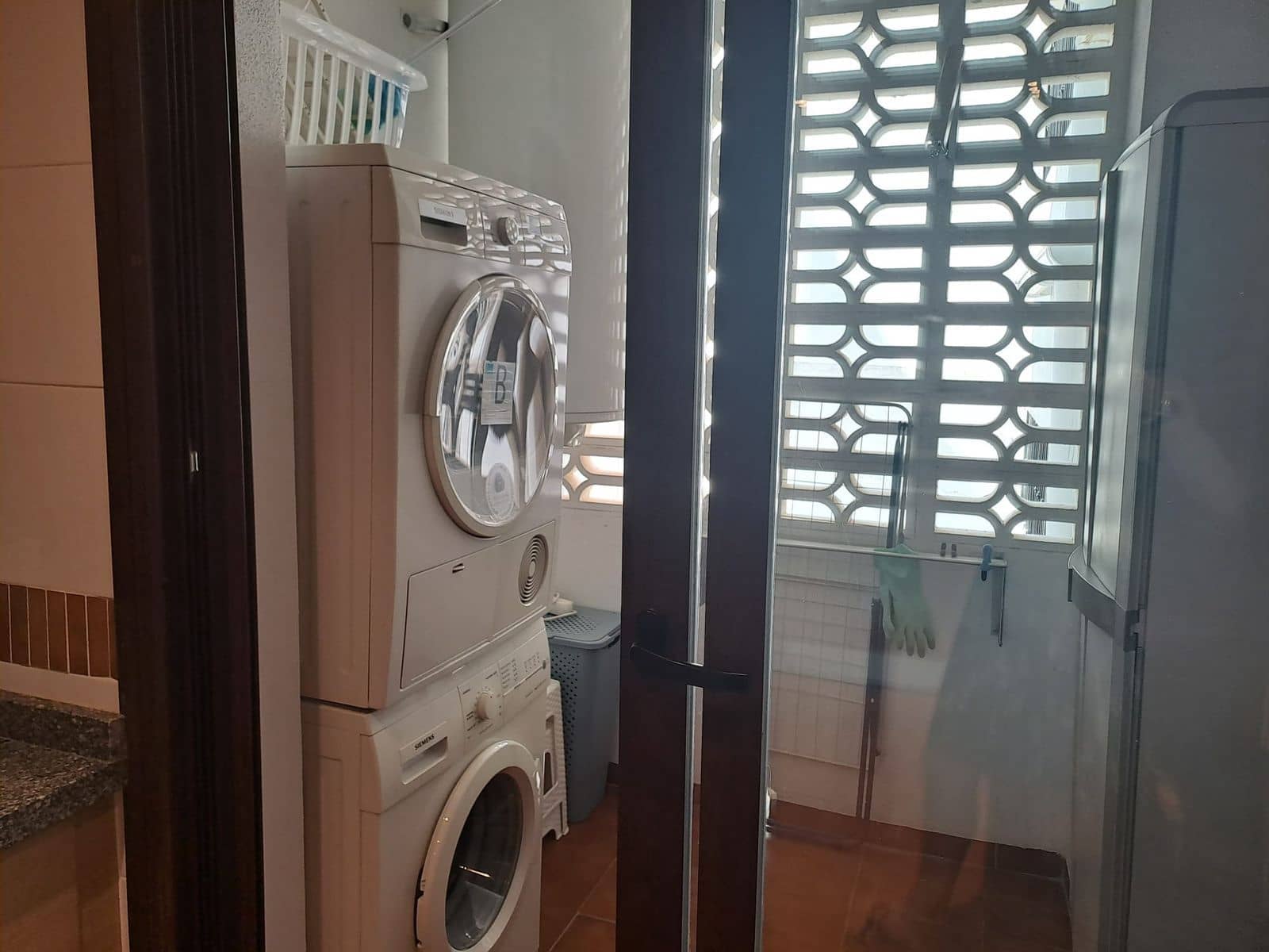 2 bedroom Apartment for sale in Benahavis - € 330,000 (Ref: 9456689)