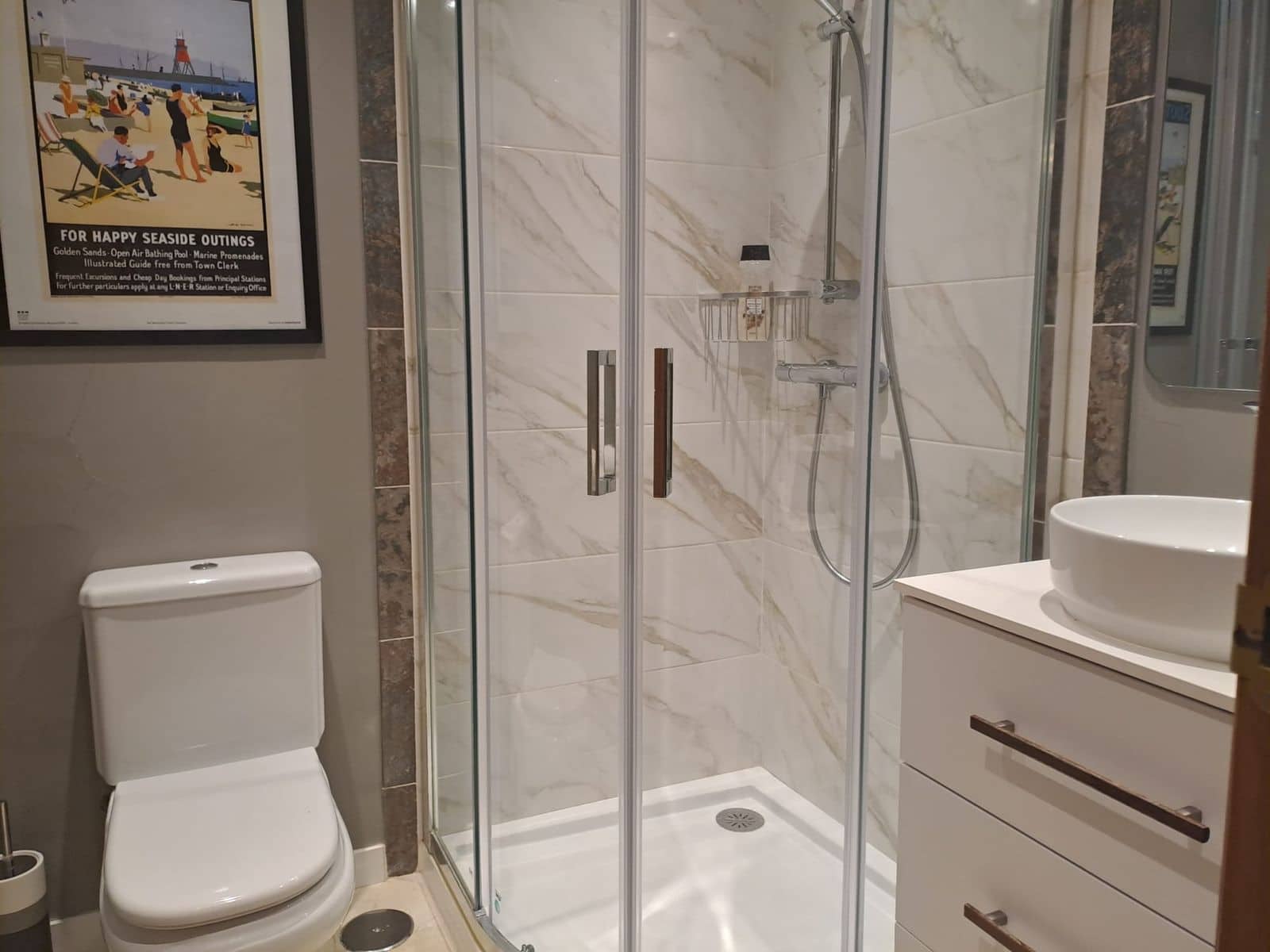 2 bedroom Apartment for sale in Benahavis - € 330,000 (Ref: 9456689)