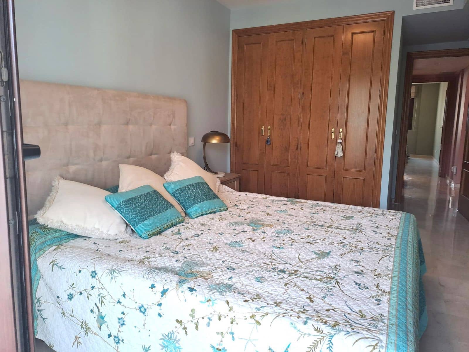 2 bedroom Apartment for sale in Benahavis - € 330,000 (Ref: 9456689)