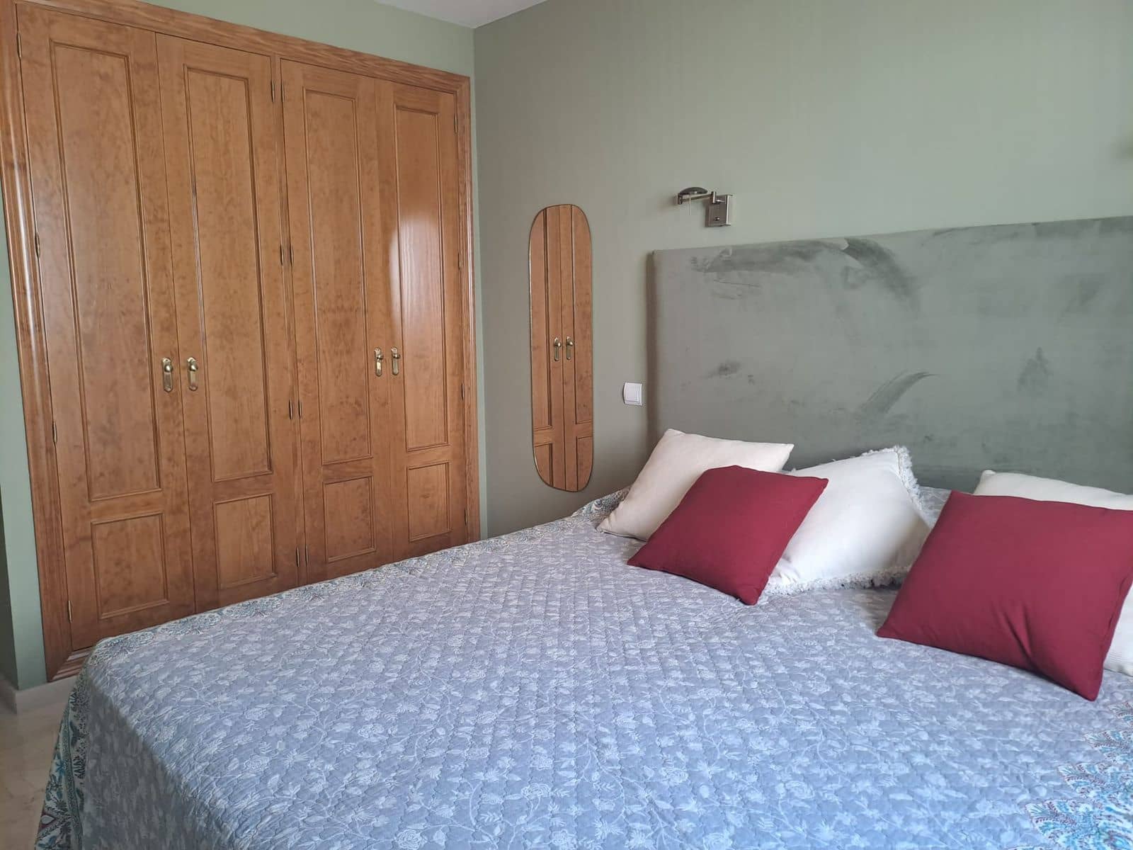 2 bedroom Apartment for sale in Benahavis - € 330,000 (Ref: 9456689)