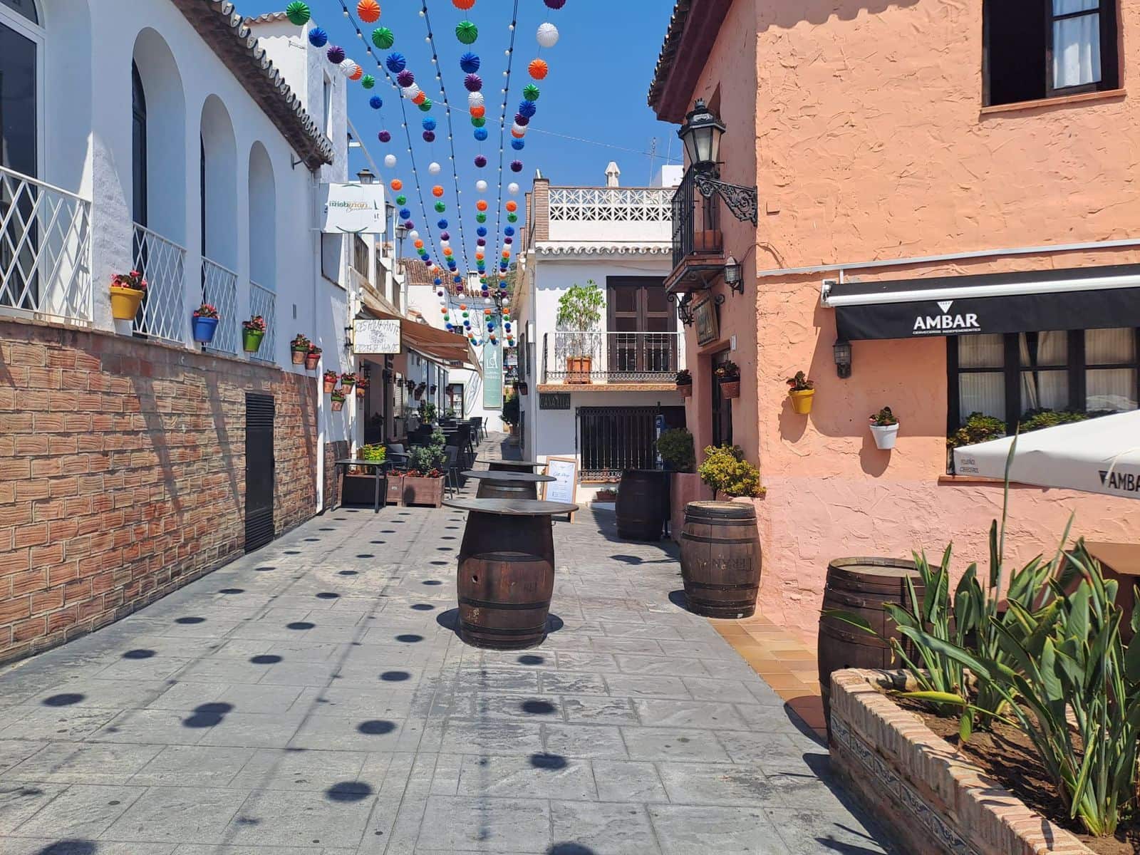 2 bedroom Apartment for sale in Benahavis - € 330,000 (Ref: 9456689)