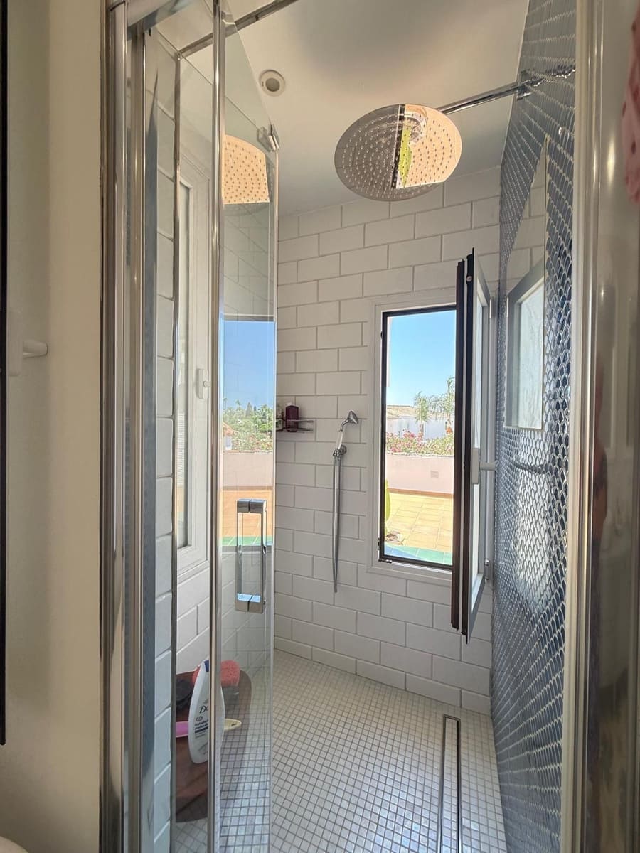 4 quarto Moradia para arrendar em El Paraiso com piscina - 18 000 € (Ref: 9456690)