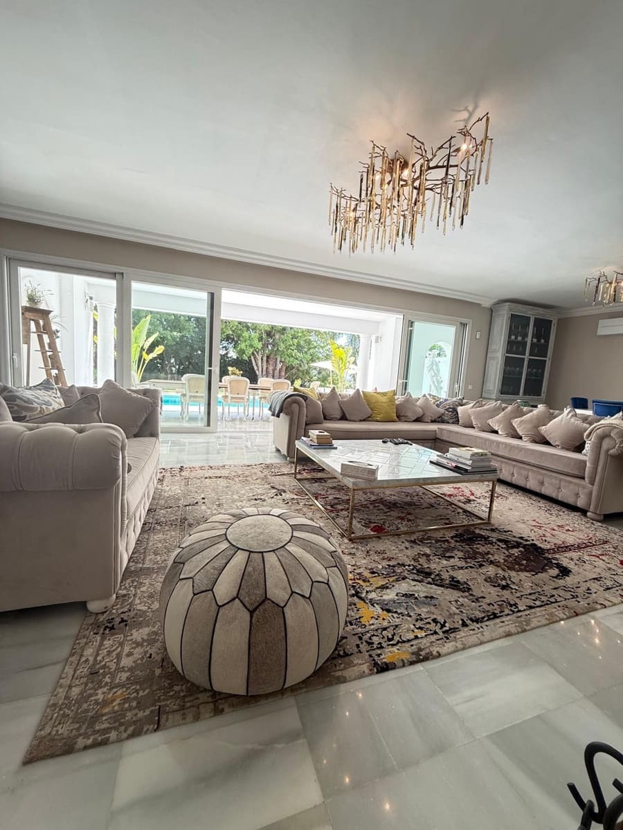 4 sovrum Villa för semesterbostäder i El Paraiso med pool - 18 000 € (Ref: 9456691)