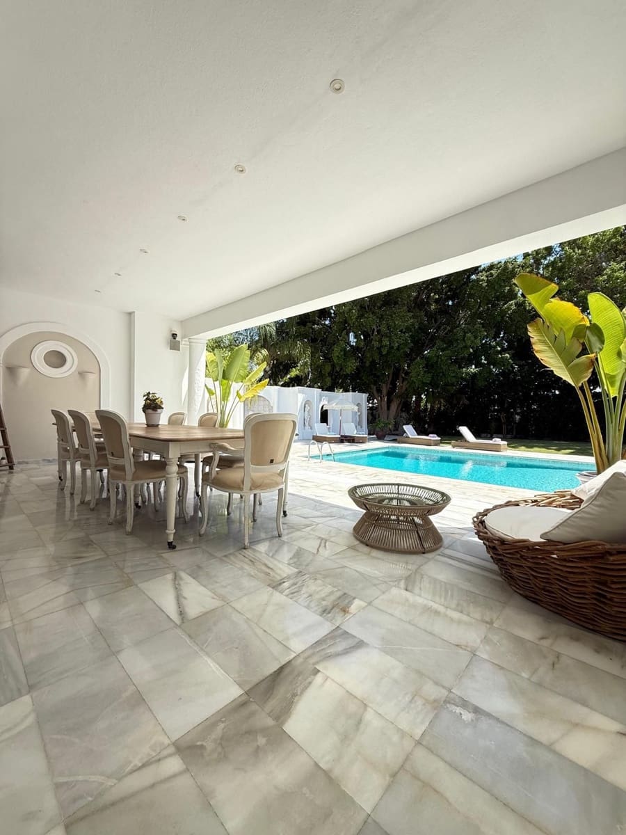 4 sovrum Villa för semesterbostäder i El Paraiso med pool - 18 000 € (Ref: 9456691)