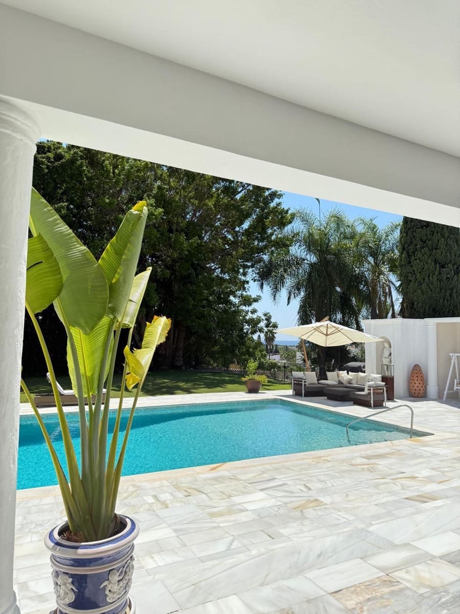 4 sovrum Villa för semesterbostäder i El Paraiso med pool - 18 000 € (Ref: 9456691)