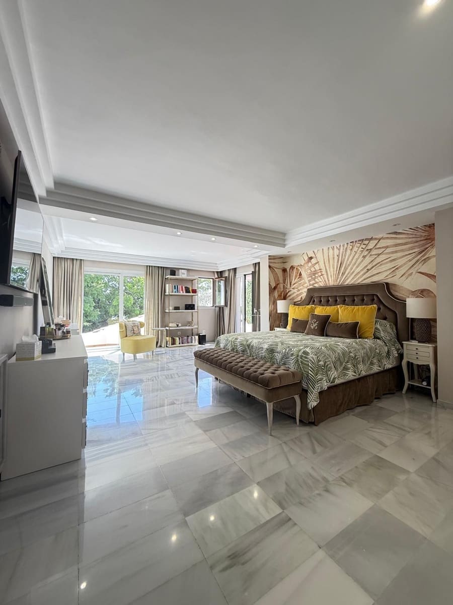 4 sovrum Villa för semesterbostäder i El Paraiso med pool - 18 000 € (Ref: 9456691)