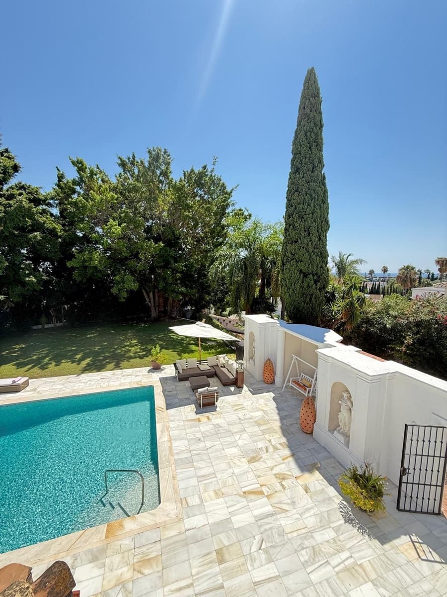 4 sovrum Villa för semesterbostäder i El Paraiso med pool - 18 000 € (Ref: 9456691)