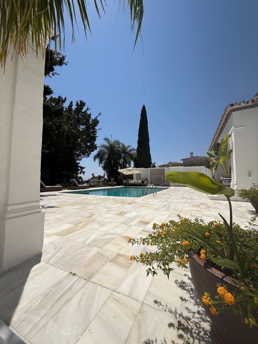 4 sovrum Villa för semesterbostäder i El Paraiso med pool - 18 000 € (Ref: 9456691)